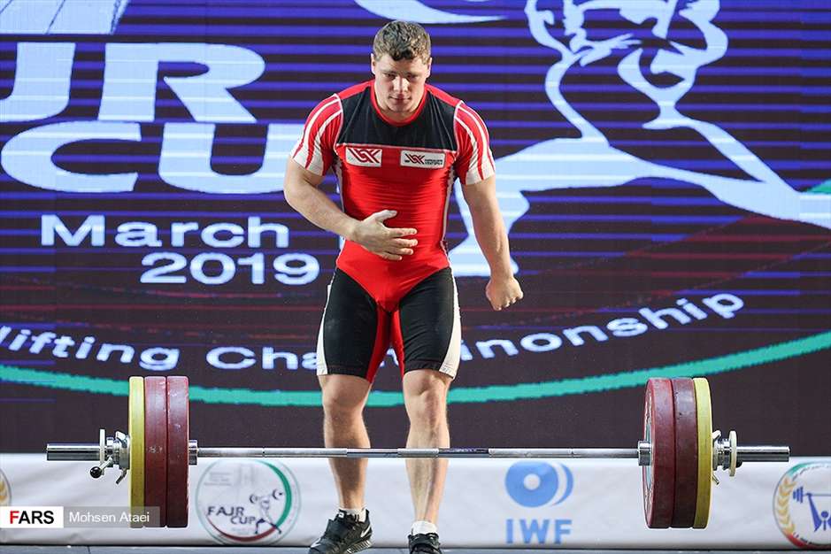 رقابت های وزنه برداری جام فجر