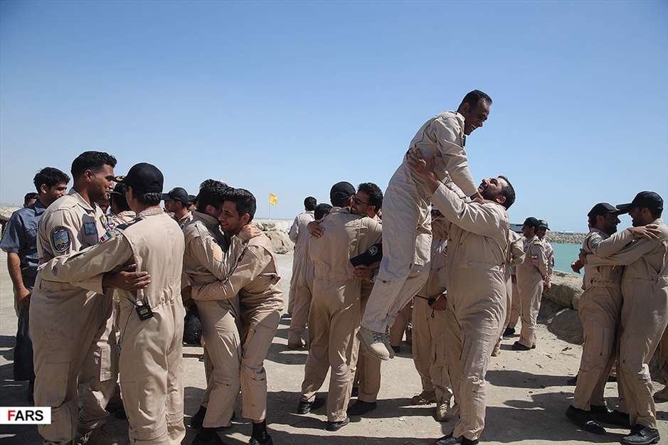 شلیک موشک کروز قادر در رزمایش ولایت 97