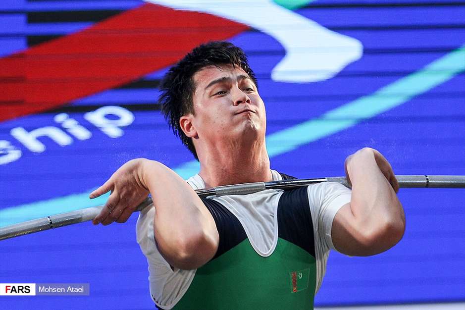 رقابت های وزنه برداری جام فجر