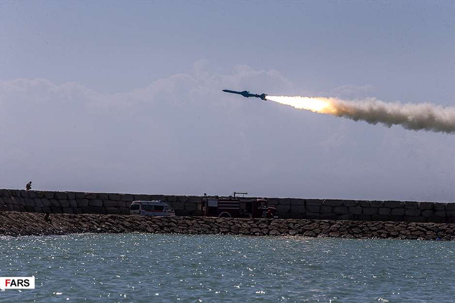 شلیک موشک کروز قادر در رزمایش ولایت 97