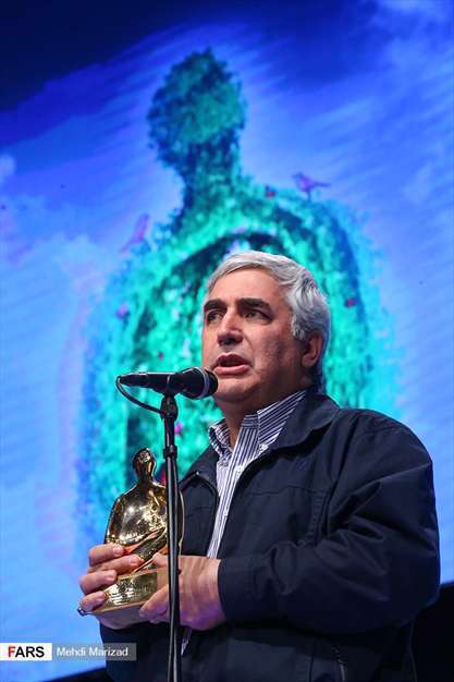 ابراهیم حاتمی‌‌کیا چهره سال هنر انقلاب اسلامی 