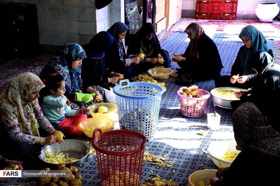 اقدام جهادی بانوان اراکی در حمایت از سیل‌زدگان