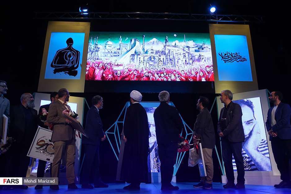 ابراهیم حاتمی‌‌کیا چهره سال هنر انقلاب اسلامی 