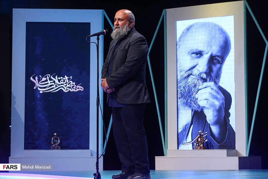 ابراهیم حاتمی‌‌کیا چهره سال هنر انقلاب اسلامی 