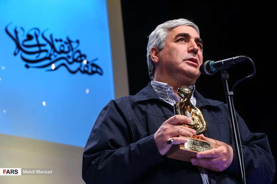 ابراهیم حاتمی‌‌کیا چهره سال هنر انقلاب اسلامی 