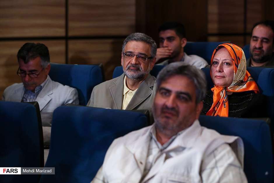 ابراهیم حاتمی‌‌کیا چهره سال هنر انقلاب اسلامی 