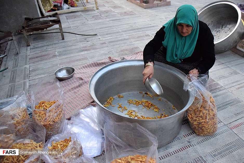 اقدام جهادی بانوان اراکی در حمایت از سیل‌زدگان