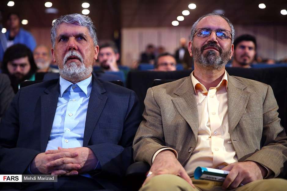 ابراهیم حاتمی‌‌کیا چهره سال هنر انقلاب اسلامی 