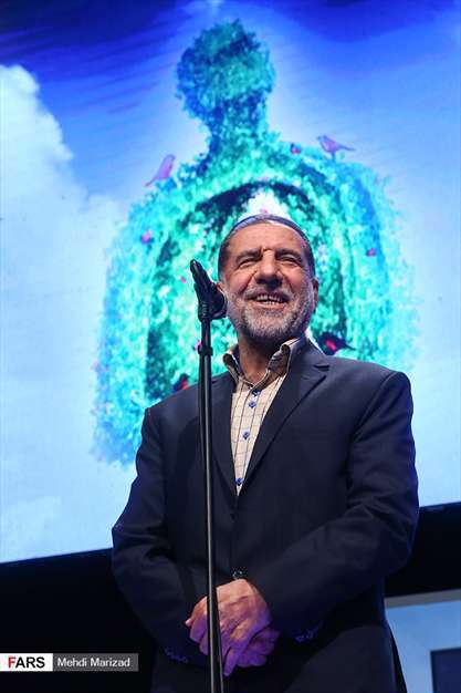 ابراهیم حاتمی‌‌کیا چهره سال هنر انقلاب اسلامی 