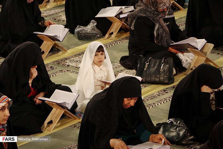 جزء خوانی قرآن کریم درمصلی « شهرکرد »