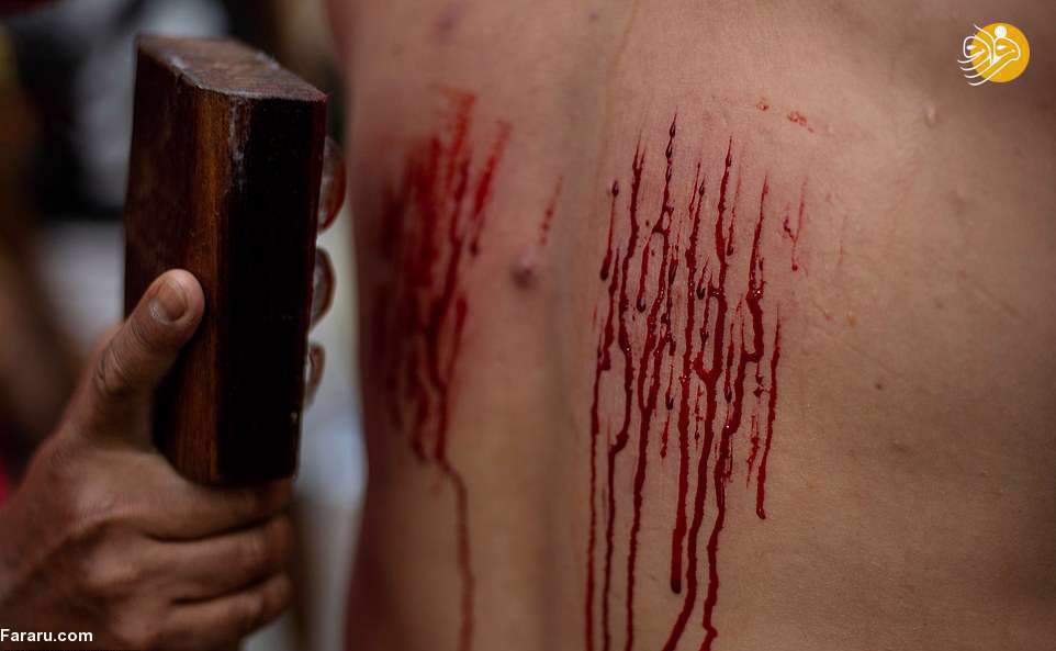 مراسم زنجیرزنی خونین مسیحیان 