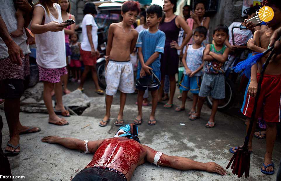 مراسم زنجیرزنی خونین مسیحیان 