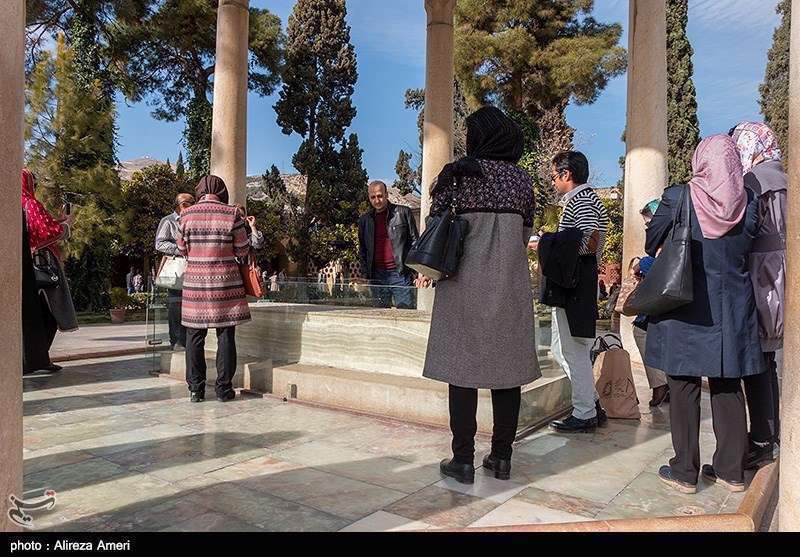 آرامگاه حافظ 