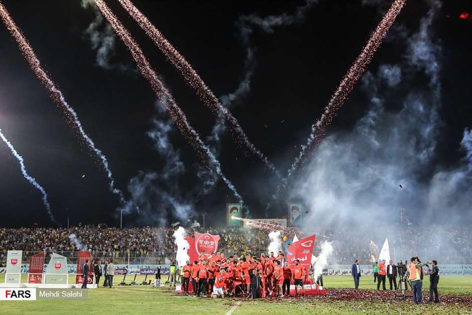 جشن قهرمانی پرسپولیس در« جم »