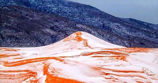 تصاویر دیدنی بارش برف در خشک ترین بیابان جهان
