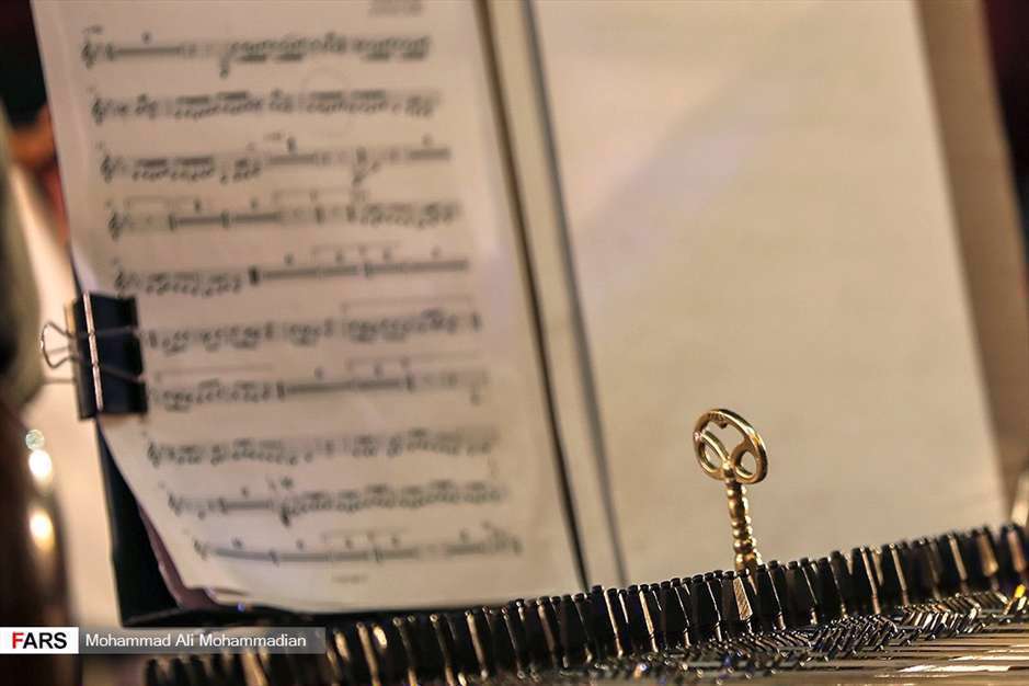 اجرای‌ارکسترملی درمیدان‌گنجعلی‌خان‌کرمان