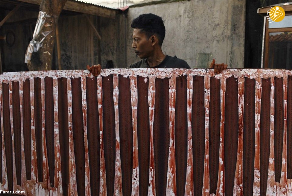 سلاخی مارها برای ساخت کیف و کفش! 