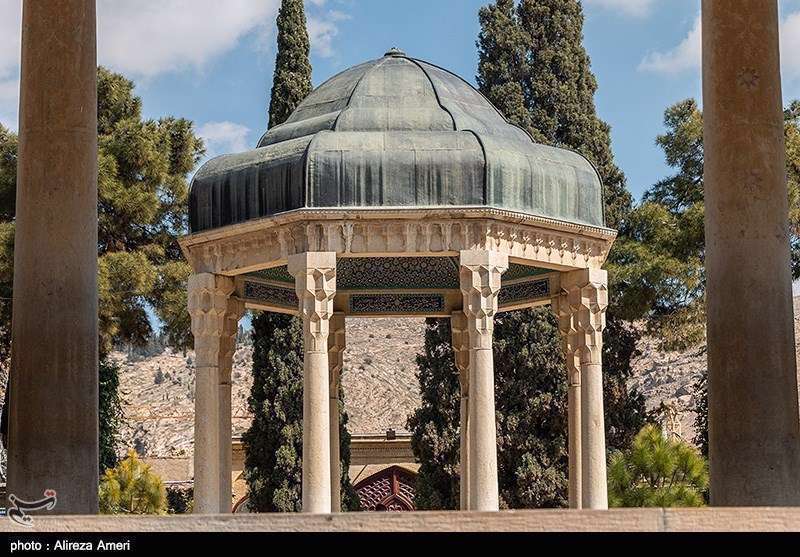 آرامگاه حافظ 