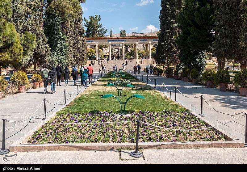 آرامگاه حافظ 