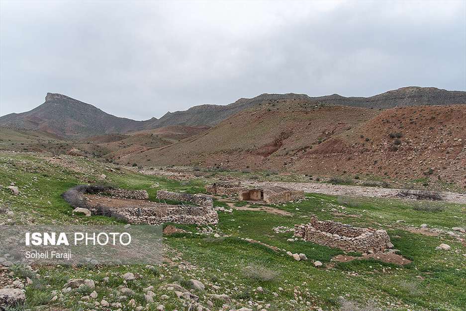 دو راهی زندگی عشایری