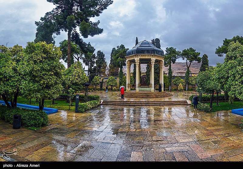 آرامگاه حافظ 