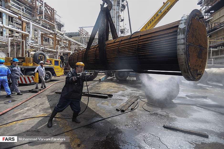 سخت‌کوشان عرصه تولید و صنعت