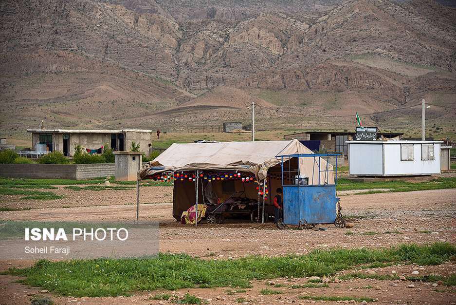 دو راهی زندگی عشایری