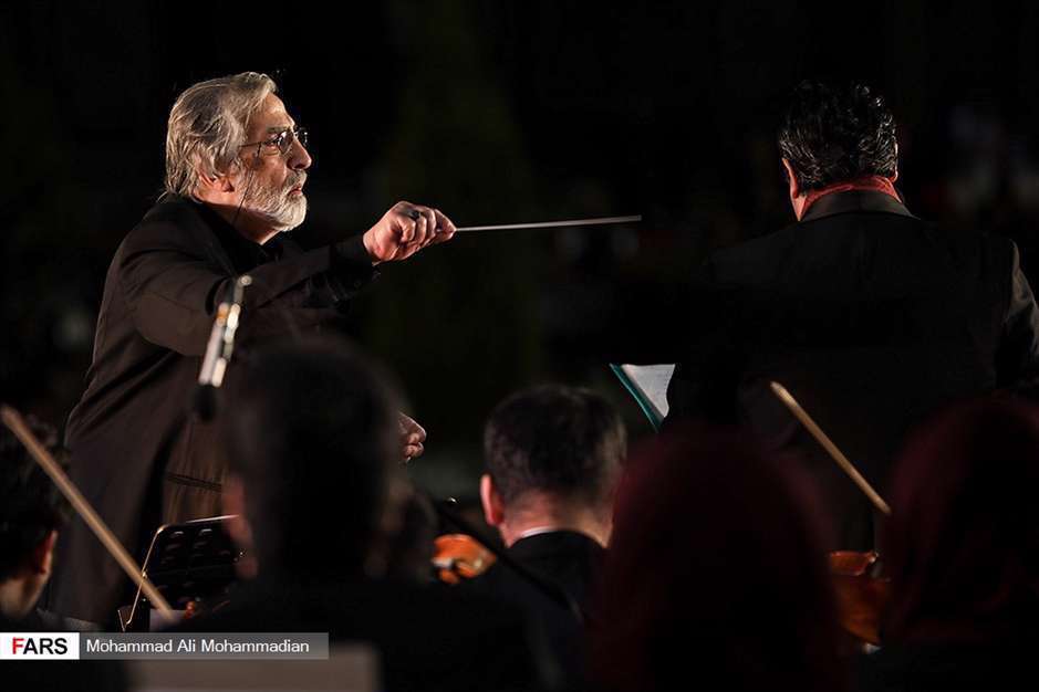 اجرای‌ارکسترملی درمیدان‌گنجعلی‌خان‌کرمان