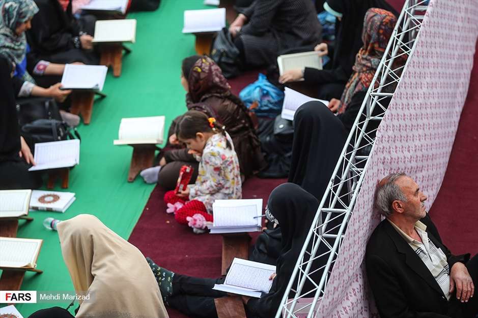 مراسم تلاوت قرآن و افطاری میدان امام حسین(ع)