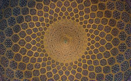 نمای زیرین گنبد مسجد شیخ لطف الله 