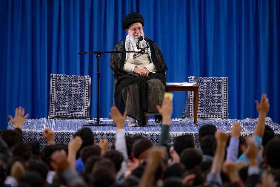 دیدار جمعی از دانشجویان