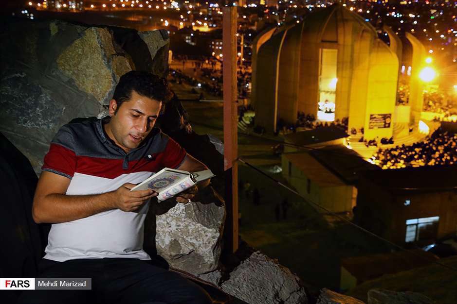 شب قدر در نیایشگاه حضرت خضر نبی(ع) در قم