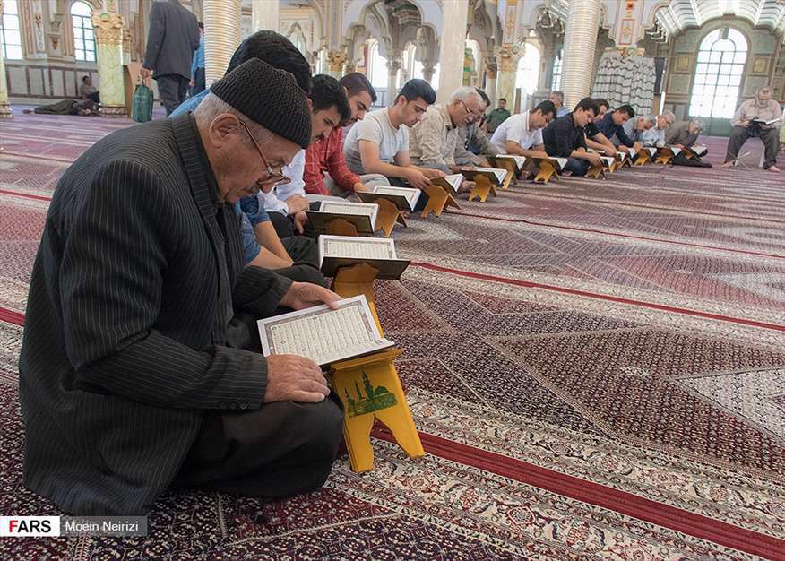 جزء خوانی قرآن کریم در«مسجد شافعی» کرمانشاه 