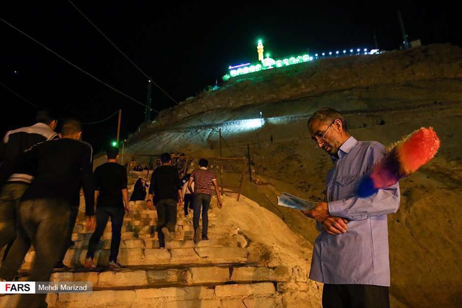 شب قدر در نیایشگاه حضرت خضر نبی(ع) در قم