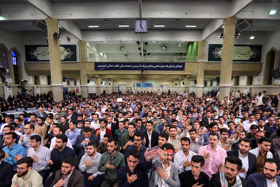 دیدار جمعی از دانشجویان