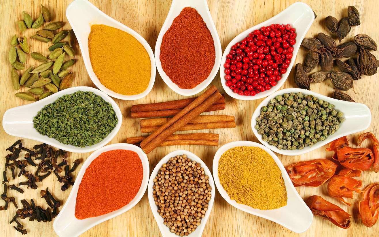 چرا باید به غذاهایمان ادویه اضافه کنیم؟ چرا باید به غذاهایمان ادویه اضافه کنیم؟