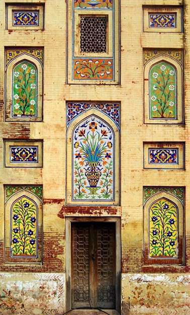 طرح کاشی در نما
