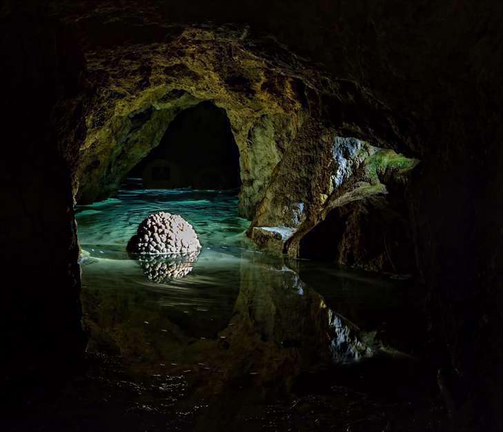 غارهای رازآلود