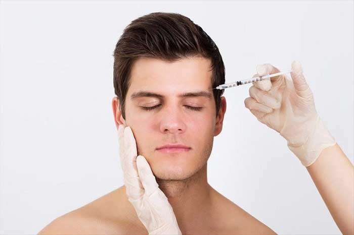 تزریق بوتاکس صورت برای رفع چروک دور لب، چشم و پیشانی