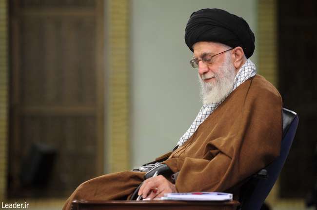 مقام رهبری