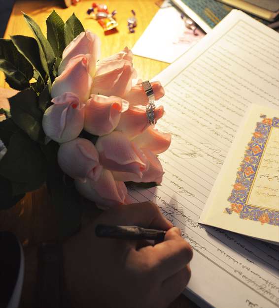 شاید روزی این حلقه ها نباشند مهم دل هایمان است که به یکدیگر حلقه شده اند