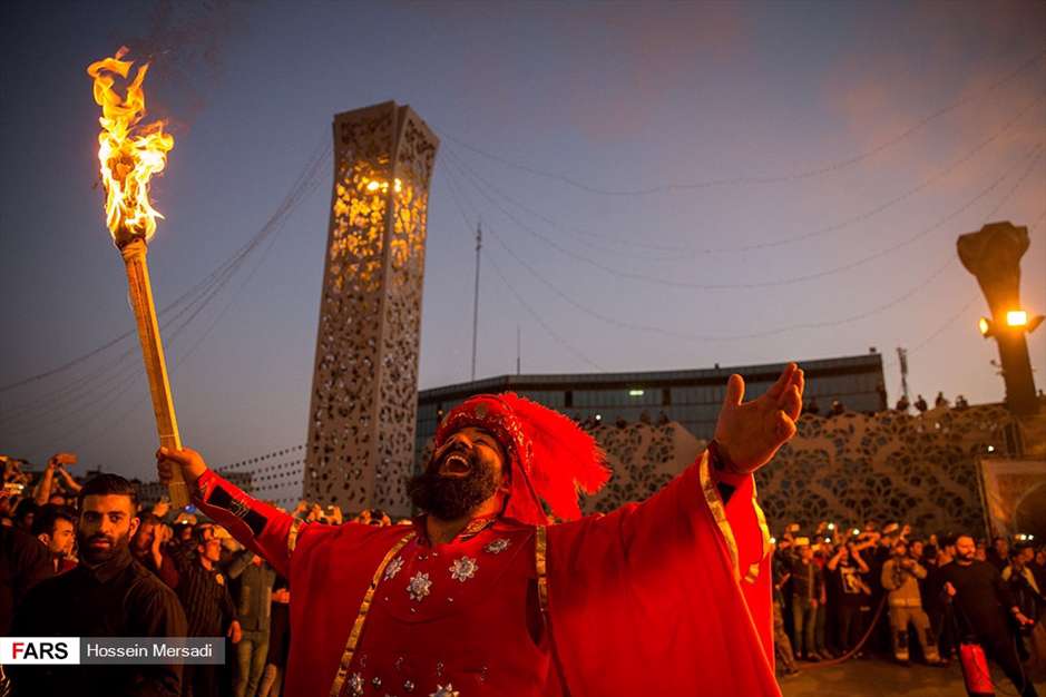 خیمه سوزان عظیم غروب عاشورا در میدان امام حسین (ع)