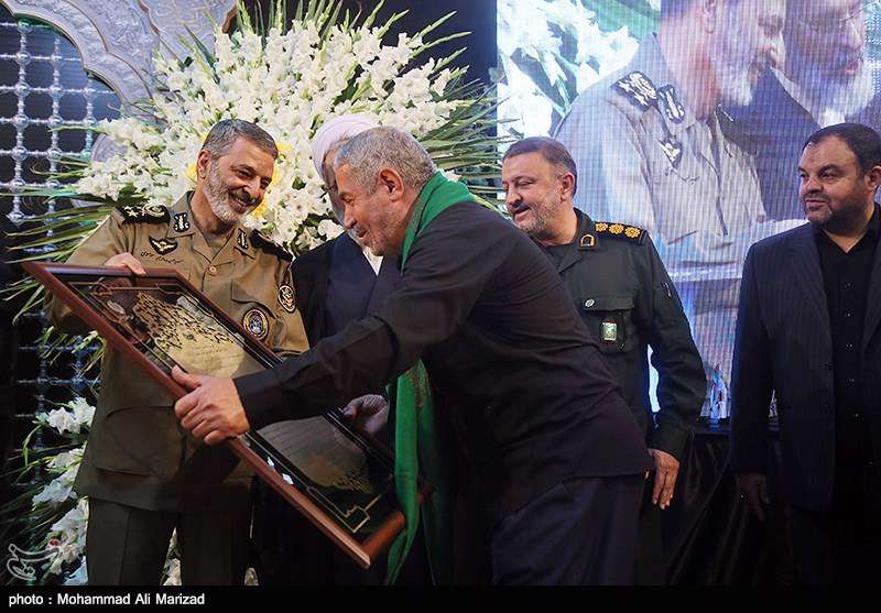  حضور امیر موسوی فرمانده کل ارتش در مراسم گرامیداشت سه دهه فعالیت هیئت رزمندگان اسلام قم 