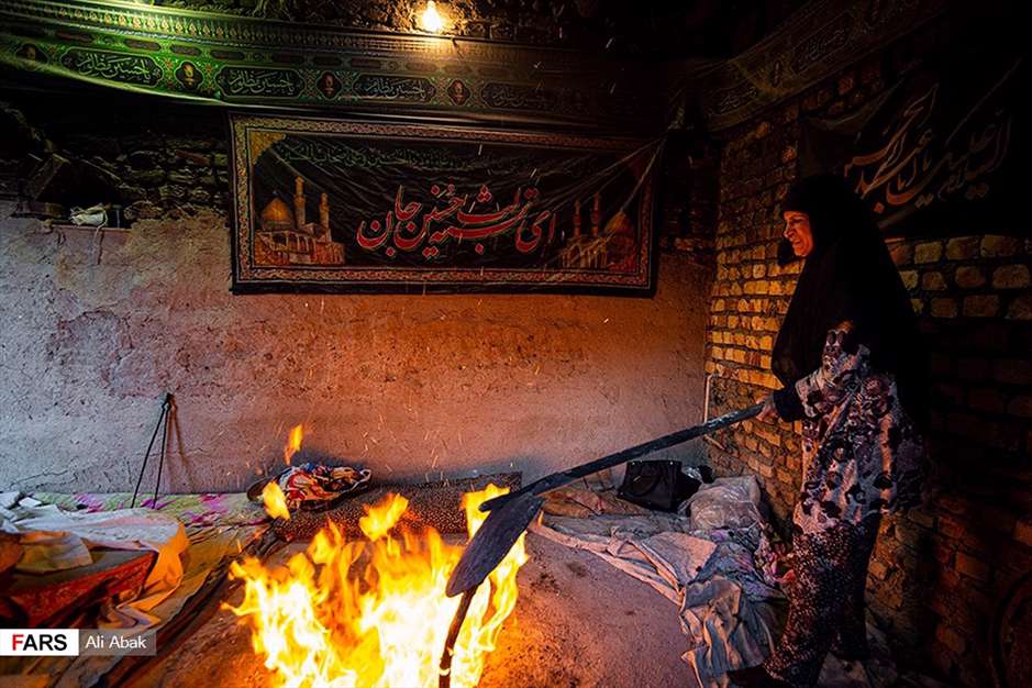 نذر« نان محلی » در لاسْجِرد