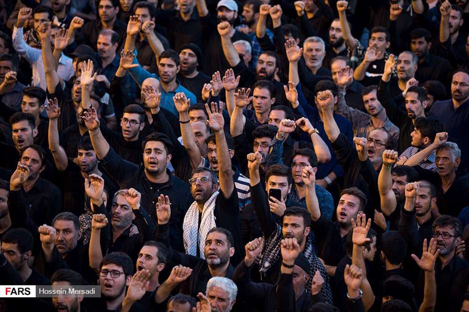 خیمه سوزان عظیم غروب عاشورا در میدان امام حسین (ع)