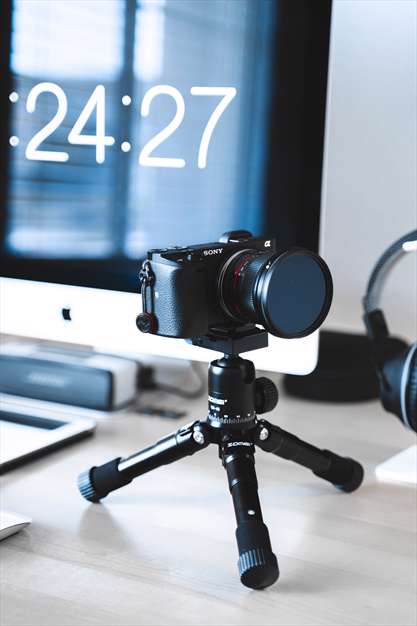 لنز و دوربین