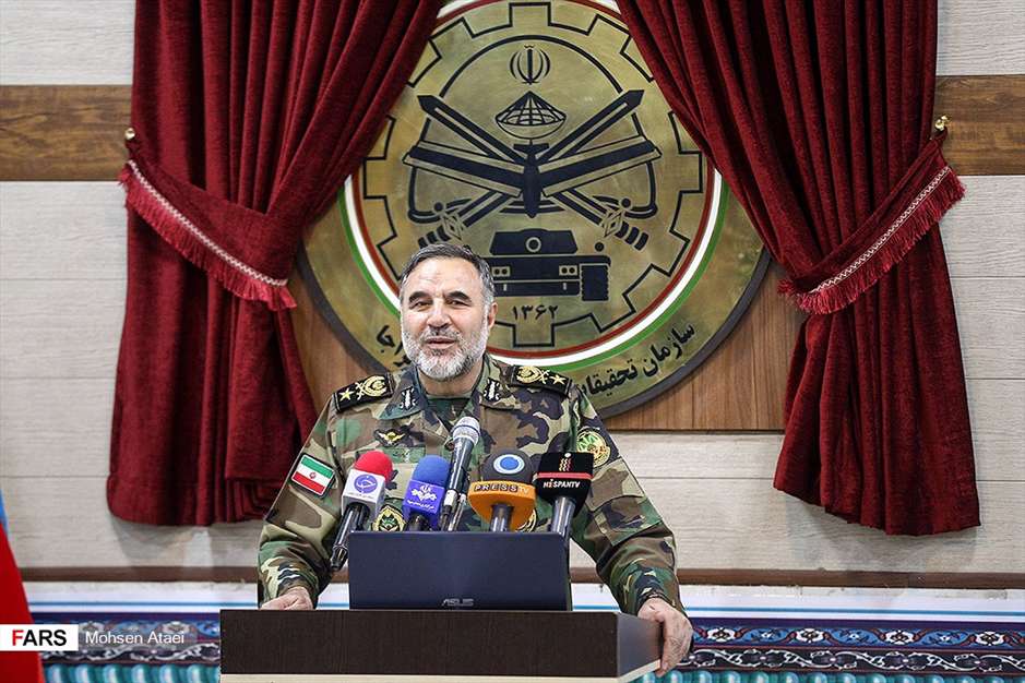 رونمایی از «دستاورد های نیروی زمینی» آجا