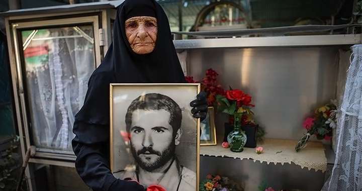 30 سال زندگی در گلزار شهدا 30 سال زندگی در گلزار شهدا