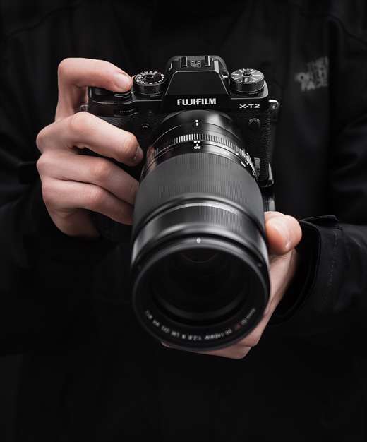 لنز و دوربین