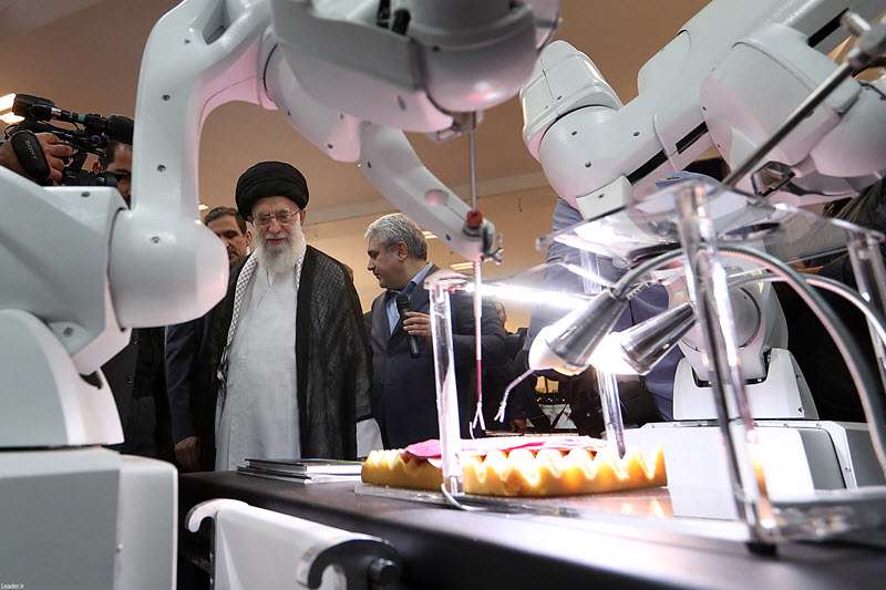 بازدید رهبری از ایران ساخت